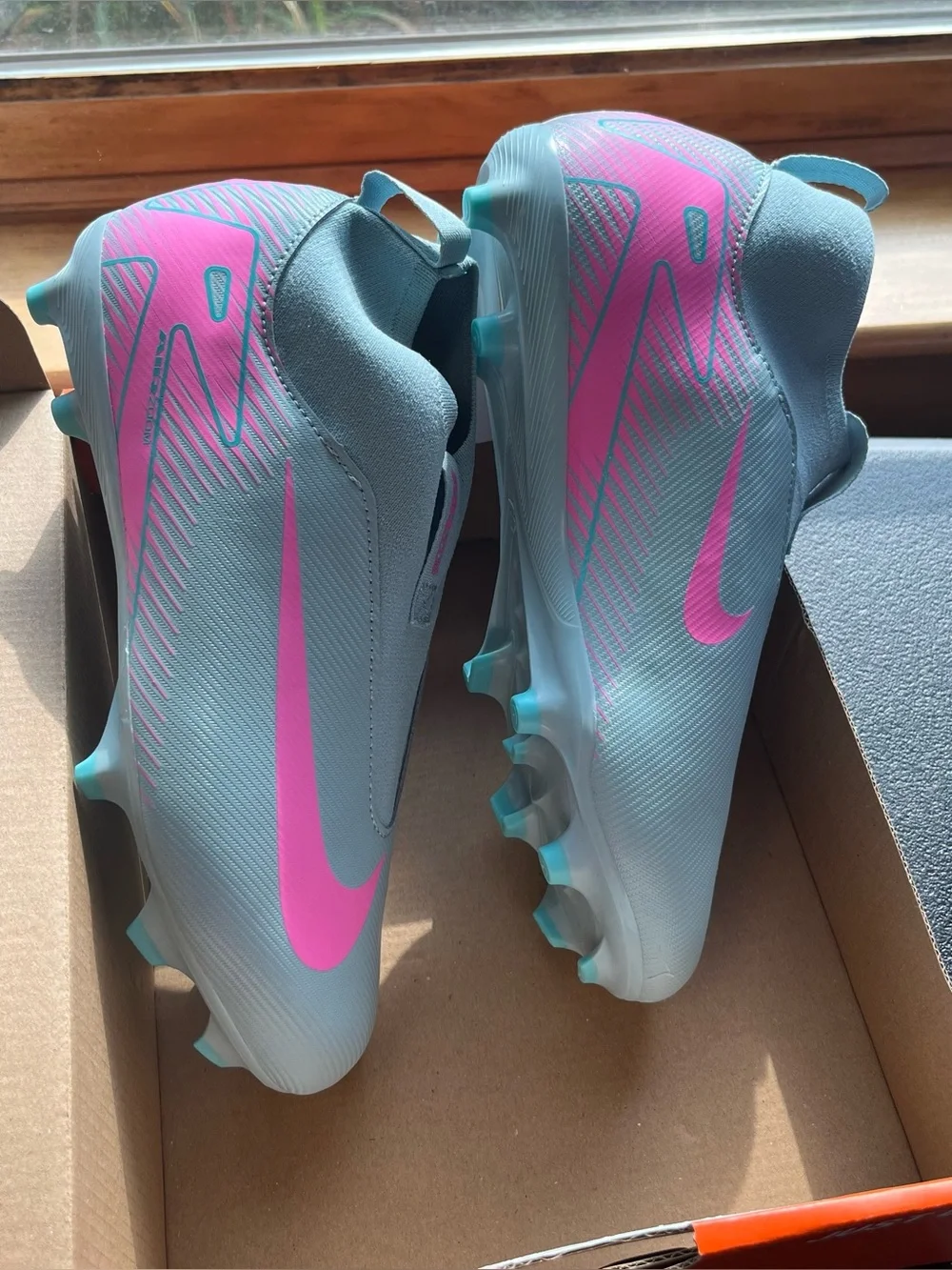 Nike Jr. Zoom Superfly 10 Academy FG/MG Blue Pink Laceless Sz 6Y NIB